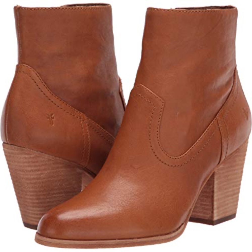 Frye Essa Bootie - Picture 2 of 9